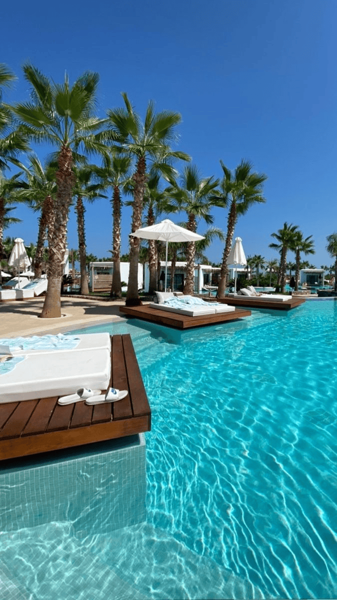 Luxury Travel Experiences showcasing private islands, exclusive resorts, fine dining, and premium travel adventures