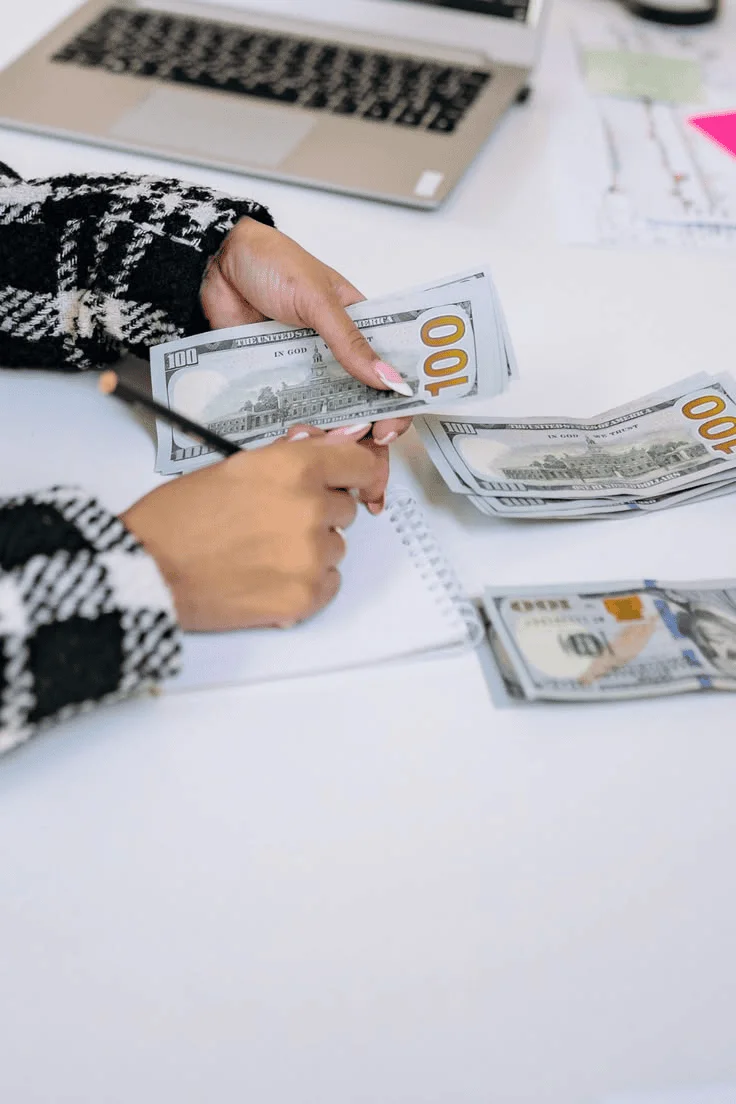 wedding budget breakdown how to manage tips 